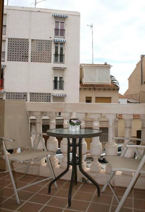 Beachside Apartment In The Centre Of El Campello Eksteriør billede