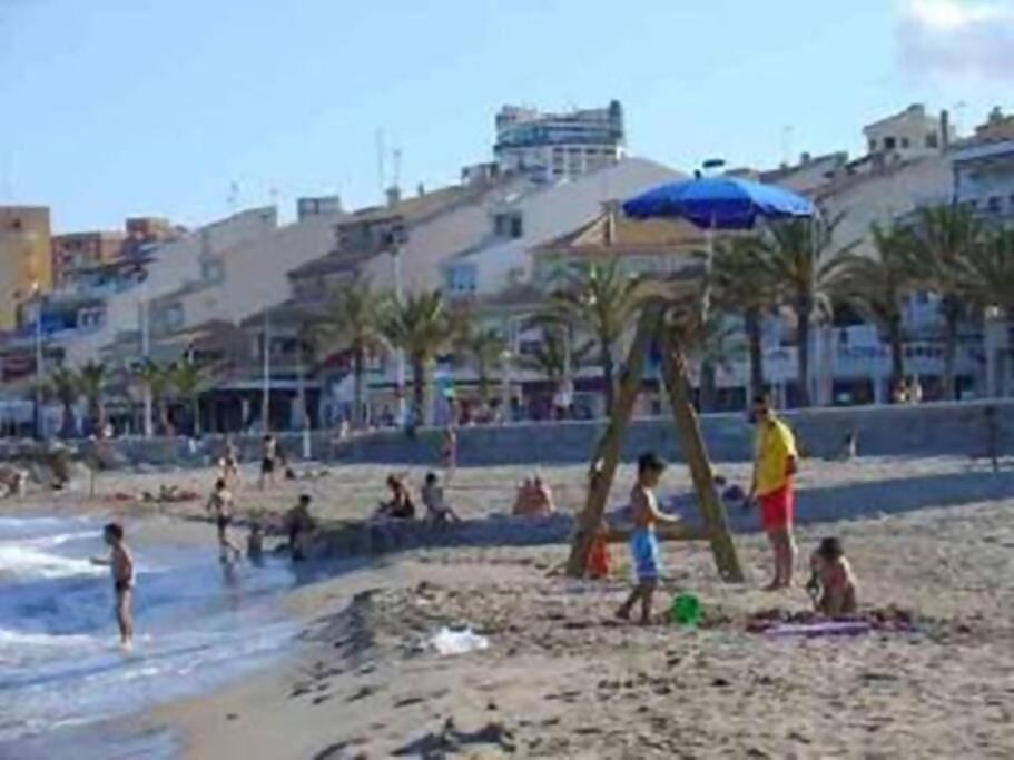 Beachside Apartment In The Centre Of El Campello Eksteriør billede