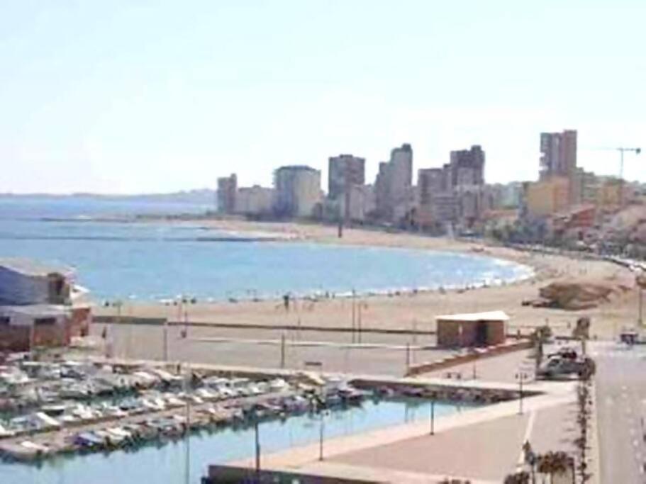 Beachside Apartment In The Centre Of El Campello Eksteriør billede